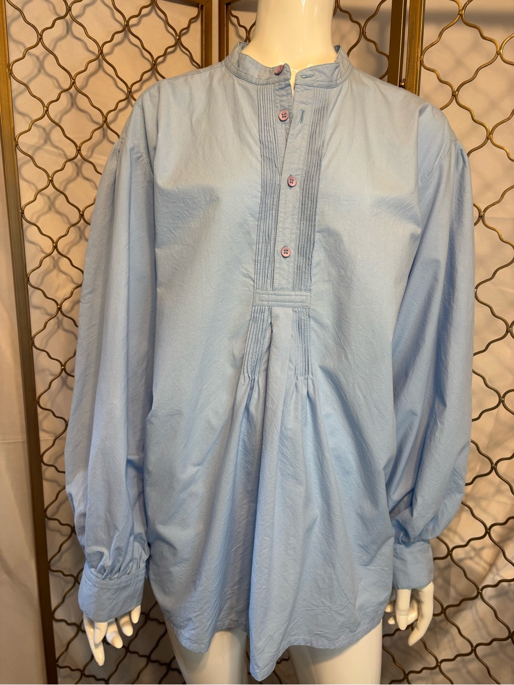 J. Peterman Light Blue Pintuck Peasant Blouse size L, Great Quality!